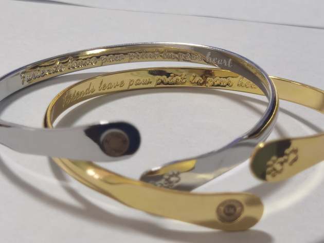 Furry Friends Bracelets, Engraved Furiends leave paw print in your heart- Paw Prints ( Furry Friends) Dog Bracelets, Cat Bracelets ,Pet Bracelets