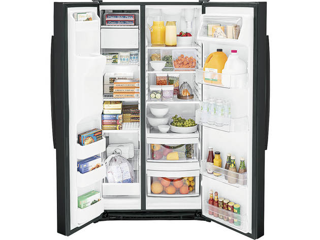 GE GSS25GGPBB 25.3 Cu. Ft. Black Side-by-Side Refrigerator