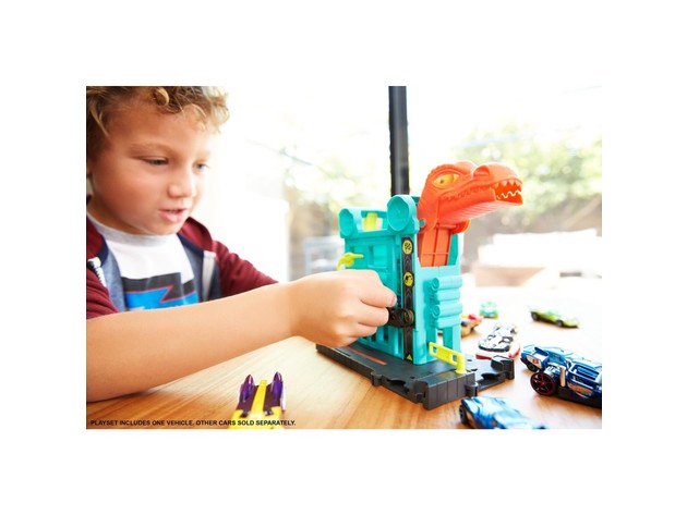 Hot Wheels Downtown Speed Shop Escape Dinosaur and Hot Wheels Storytelling Playset, Suggested For Kids Ages 4-8