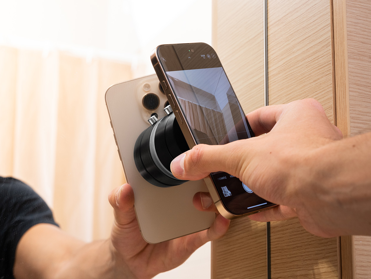 HyperMount Vacuum Car Mount