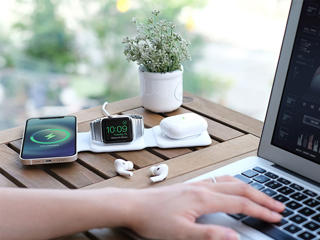 MagStack Foldable 3-in-1 Wireless Charging Station with Floating Stand & 20W Adapter