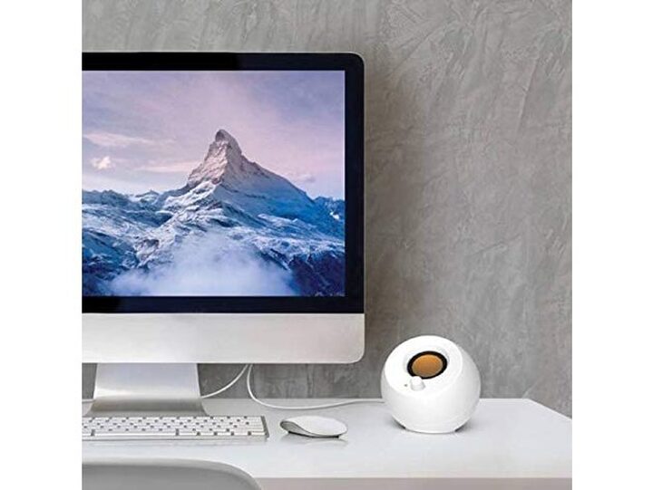  Creative Pebble 2.0 USB-Powered Desktop Speakers with Far-Field  Drivers and Passive Radiators for PCs and Laptops (White) (Renewed) :  Electronics