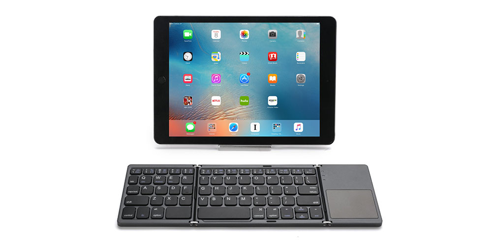 Keyboard Bluetooth Lipat dengan Touch-Pad, dijual seharga $ 71,95 (diskon 8%)