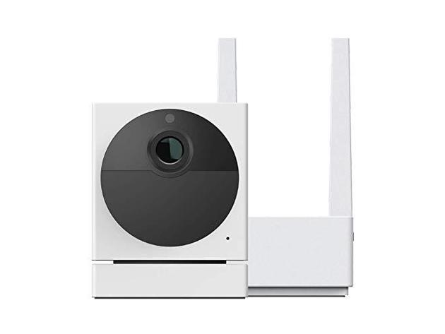 WYZE Cam Outdoor Starter Bundle 1080p HD Wire-Free Smart Home Camera, White (Used, Damaged Retail Box)