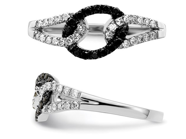 1/4 Carat (ctw) Black & White Diamond Ring in Sterling Silver