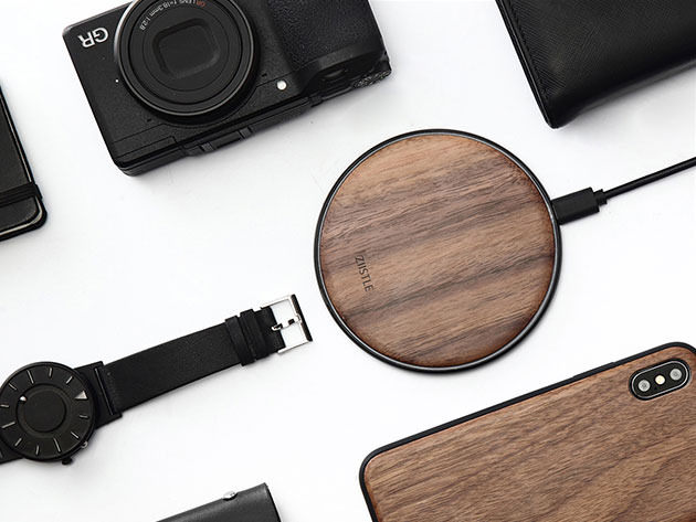 Takieso Walnut Wireless Charger