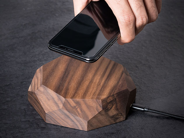 Wooden Qi Wireless Charger (Walnut Wood)