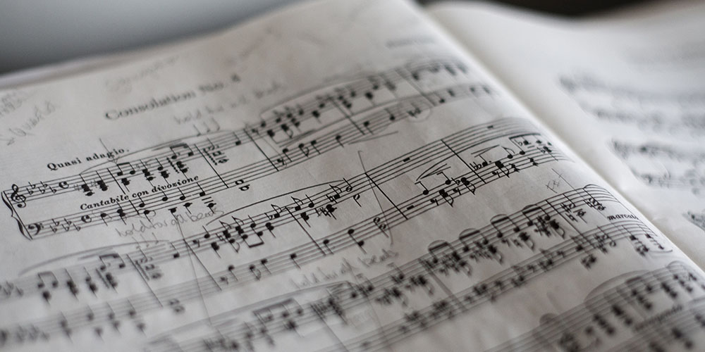 Music Theory Essentials: Chords, Scales & Modes