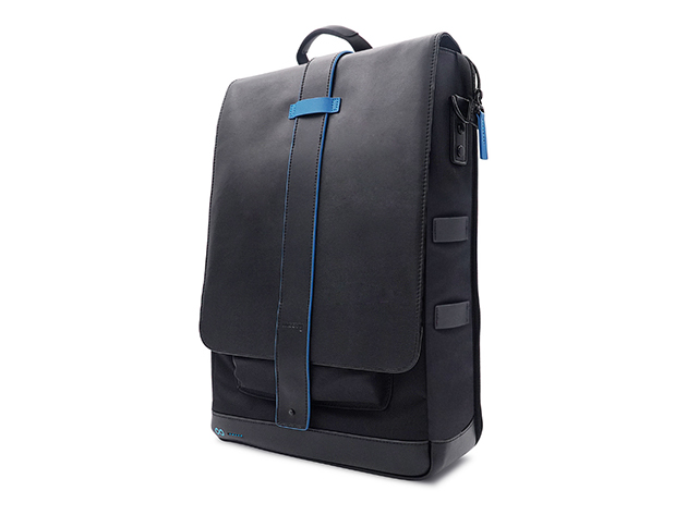 Moovy Bag: Vegan Leather Backpack with Portable Power Station 