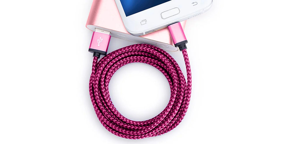 2-Pack: 10-Ft Nylon Braided USB-Cables, dijual seharga $ 17,99 (diskon 55%)