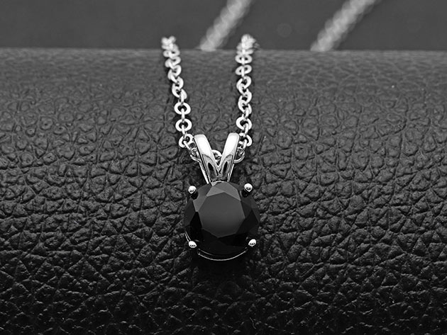 Solitare Pendant Necklace with Cubic Zirconia Crystal (Black)