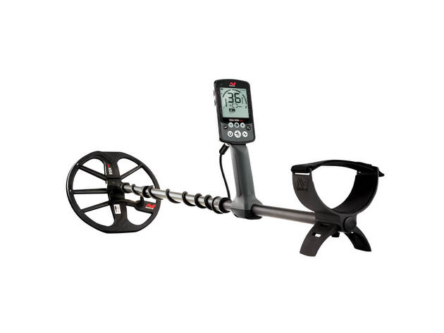 Minelab EQUINOX800 EQUINOX 800 Metal Detector with EQX 11 in.; Double-D Waterproof Coil