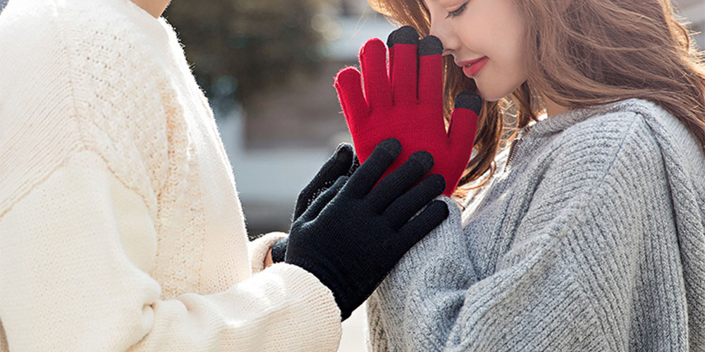 Winter Touch 3-Finger Touchscreen Gloves, on sale for $10.99 (75% off)