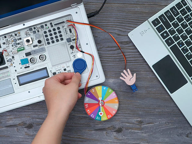 CrowPi2 All-in-1 Raspberry Pi & STEM Learning Platform (Advanced Kit)