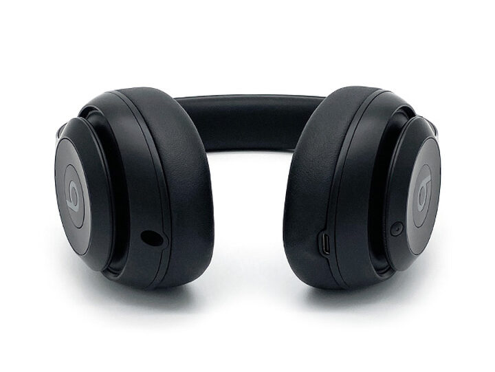 bot—-a　Beats studio Pro ブラック product_341210_product_shots2.jpg