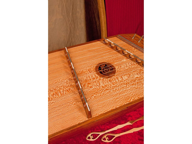 Hammered DH10-9R Dulcimer  beautiful, Rich, Full Sound WorldMusic 10/9 Rosewood (Used, Damaged Retail Box)