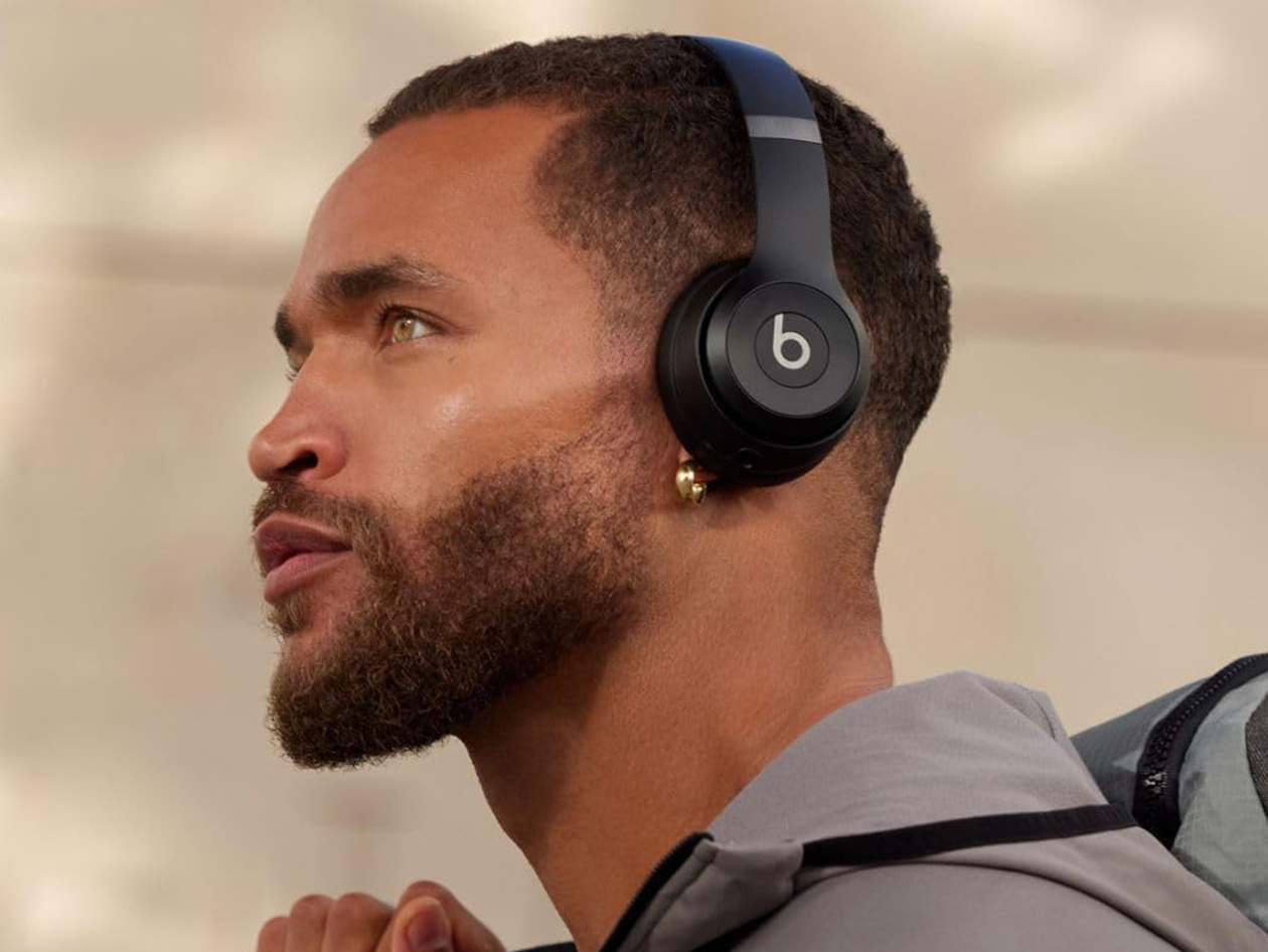 Beats Solo 4 On-Ear Headphones - Warm White (Open Box) 