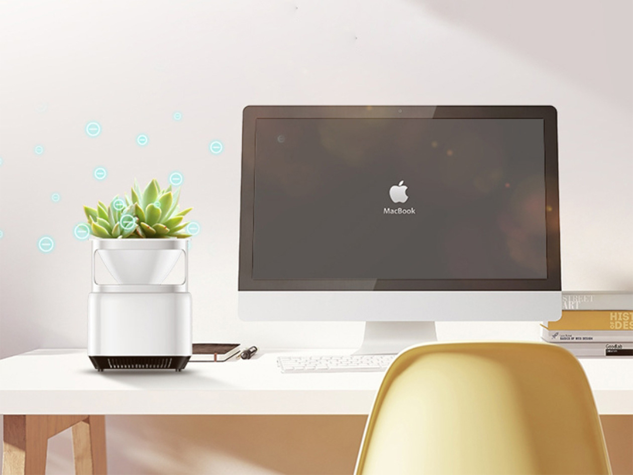 Micro-Ecological Desktop Air Purifier with Plant Pot