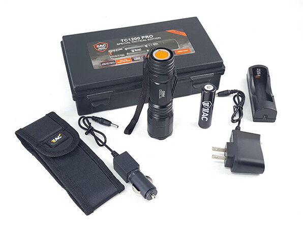 Survival Cat Tact-1200 Flashlight Kit