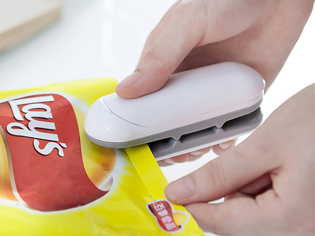 2-in-1 Mini Bag Sealer & Cutter