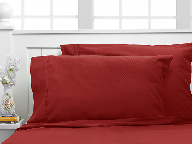 Bamboo 4-Piece Chevron Embossed Sheets (Burgundy/Queen)
