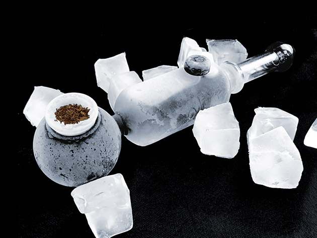 Smoke tobacco without straining your lungs with this frozen pipe 