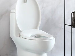 Aim to Wash! Smart Toilet Seat