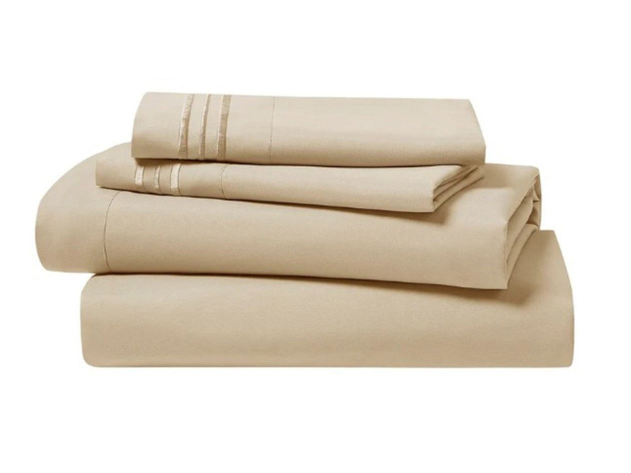 The Luxe 4-Piece Microfiber Bed Sheet Set (Camel/Queen)