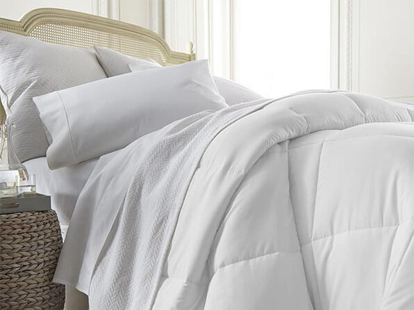 Ienjoy Home Down Alternative Comforter White Stacksocial