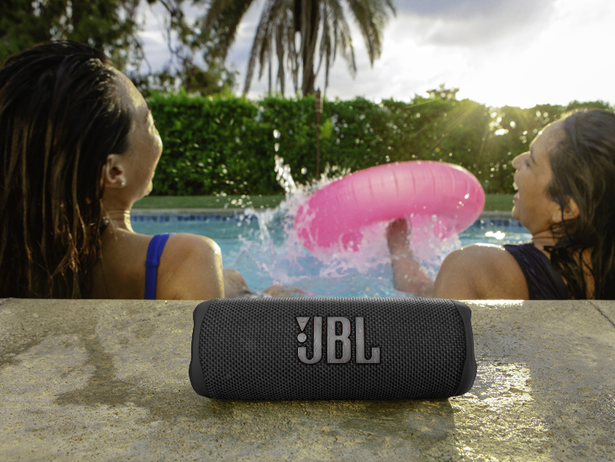 JBL Flip 6 Portable Bluetooth Speaker Black (Open Box)