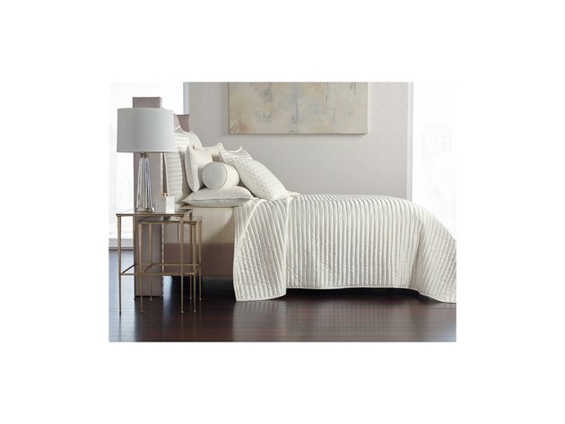 Hotel Collection Plume Cotton Blend Bedding 94 X 96 Inch Full/Queen Coverlet, White