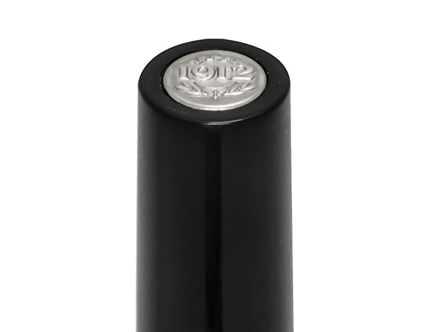 Montegrappa Icons Hemingway Novel Black & Silver Rollerball ISICHRIC