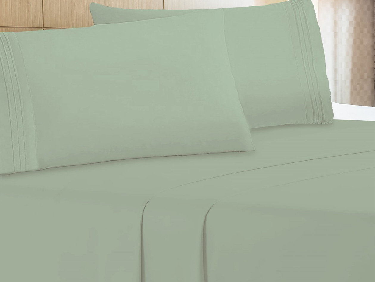 The Luxe 4-Piece Microfiber Bed Sheet Set (Sage/King)