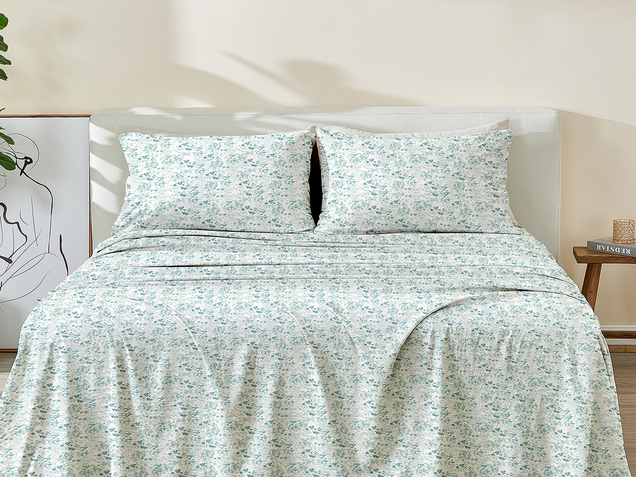 4-Piece Floral Print Microfiber Sheet Set (Chamblee Blue/King)