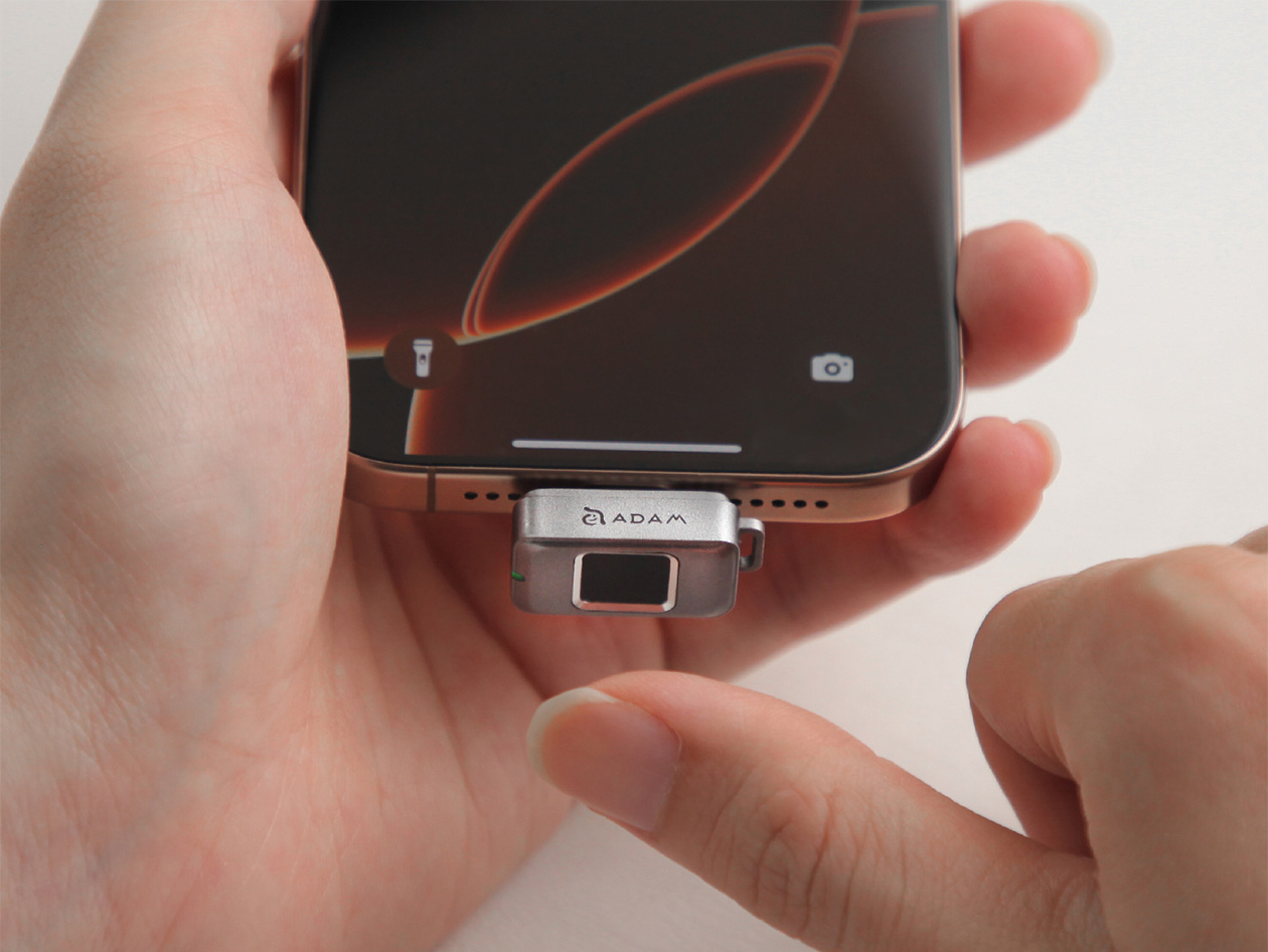 iKlips S USB-C Nano Fingerprint 256GB SSD