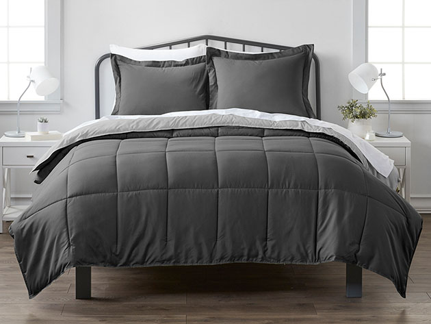 Down Alternative Reversible Comforter Set (Gray & Light Gray | King)