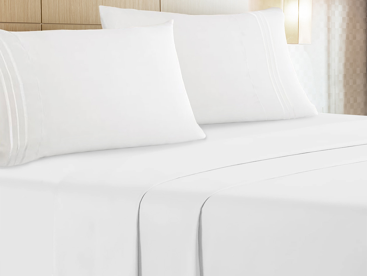 The Luxe 4-Piece Microfiber Bed Sheet Set (White/King)