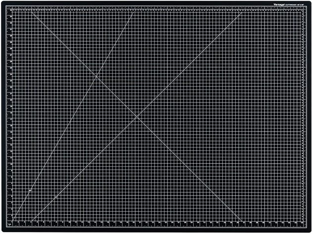 Dahle Vantage 10674 Self-Healing Cutting Mat, 36"x48", 1/2" Grid, Black (Used, Damaged Retail Box)