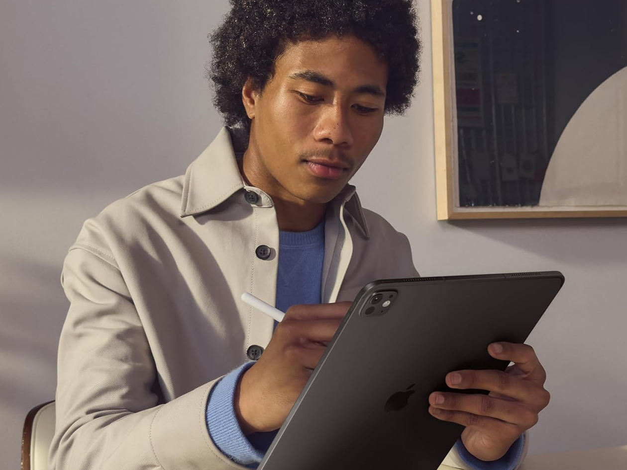 Apple iPad Pro 13" (2024) M4 1TB Wi-Fi Space Black (Refurbished)